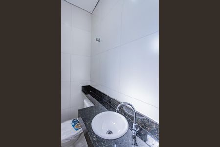 Lavabo de casa para alugar com 2 quartos, 51m² em Jardim Santo Elias, São Paulo