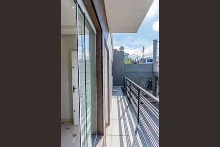Varanda sala de casa para alugar com 2 quartos, 113m² em Jardim Santo Elias, São Paulo