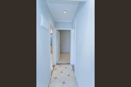 Casa para alugar com 113m², 2 quartos e 1 vaga Casa para alugar com 113m², 2 quartos e 1 vagaCorredor