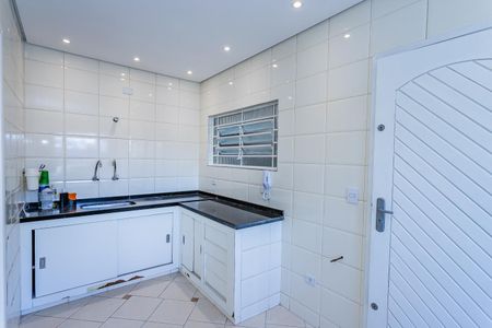 Casa para alugar com 113m², 2 quartos e 1 vaga Casa para alugar com 113m², 2 quartos e 1 vagaCopa e cozinha