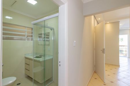 Corredor Sala de casa para alugar com 3 quartos, 113m² em Jardim Santo Elias, São Paulo