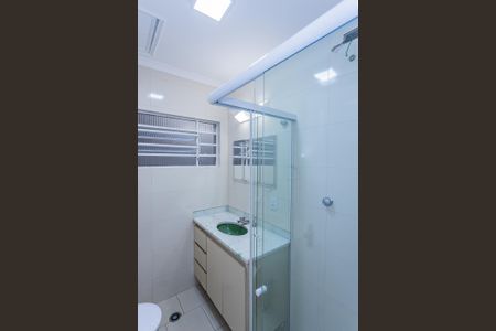 Casa para alugar com 113m², 2 quartos e 1 vaga Casa para alugar com 113m², 2 quartos e 1 vagaBanheiro