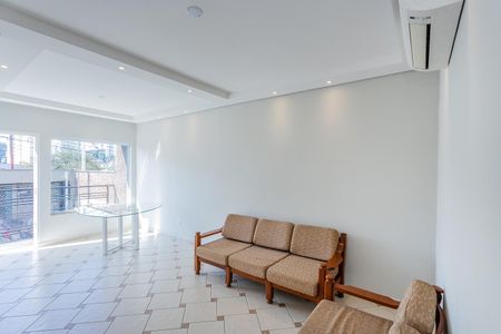 Sala de casa para alugar com 2 quartos, 113m² em Jardim Santo Elias, São Paulo