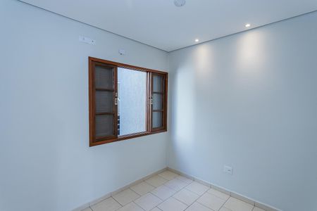 Casa para alugar com 113m², 2 quartos e 1 vaga Casa para alugar com 113m², 2 quartos e 1 vagaQuarto
