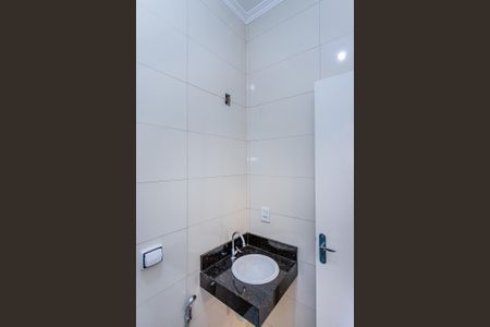 Casa para alugar com 113m², 2 quartos e 1 vaga Casa para alugar com 113m², 2 quartos e 1 vagaBanheiro de serviço