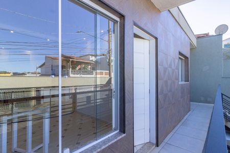 Casa para alugar com 113m², 3 quartos e 1 vaga Casa para alugar com 113m², 3 quartos e 1 vagaVaranda