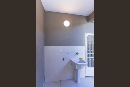Casa para alugar com 113m², 2 quartos e 1 vaga Casa para alugar com 113m², 2 quartos e 1 vagaÁrea de Serviço