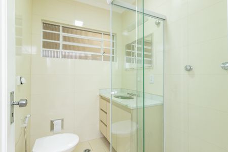 Casa para alugar com 113m², 3 quartos e 1 vaga Casa para alugar com 113m², 3 quartos e 1 vagaBanheiro social