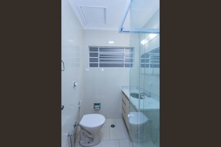 Casa para alugar com 113m², 2 quartos e 1 vaga Casa para alugar com 113m², 2 quartos e 1 vagaBanheiro