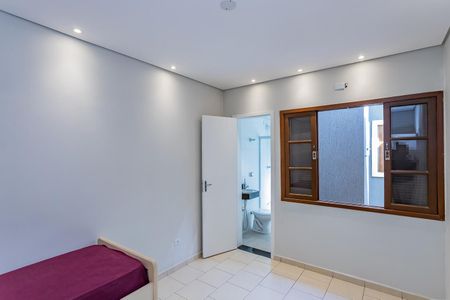 Casa para alugar com 113m², 2 quartos e 1 vaga Casa para alugar com 113m², 2 quartos e 1 vagaSuite