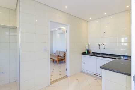 Cozinha de casa para alugar com 3 quartos, 113m² em Jardim Santo Elias, São Paulo