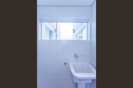 Casa para alugar com 51m², 2 quartos e 1 vaga Casa para alugar com 51m², 2 quartos e 1 vagaÁrea de Serviço