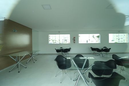 Apartamento para alugar com 48m², 2 quartos e 1 vagaÁrea comum - Salão de festas