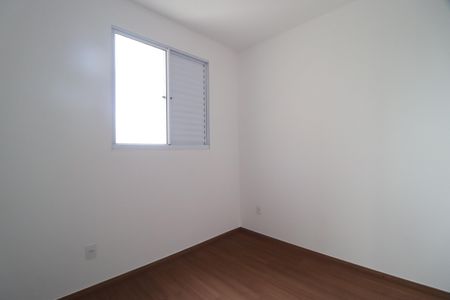 Quarto 1 de apartamento para alugar com 2 quartos, 48m² em Gávea, Uberlândia