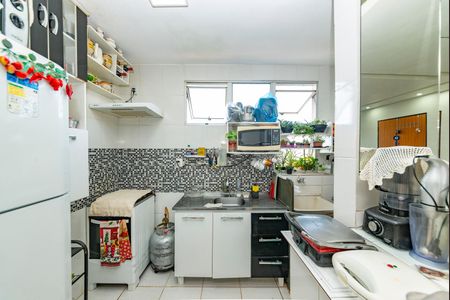 Apartamento à venda com 75m², 2 quartos e 2 vagas Apartamento à venda com 75m², 2 quartos e 2 vagasCozinha