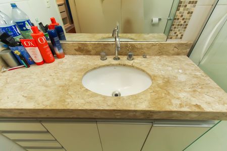 Casa à venda com 106m², 3 quartos e 2 vagasBanheiro da Suíte 2