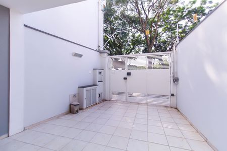 Casa à venda com 106m², 3 quartos e 2 vagasGaragem