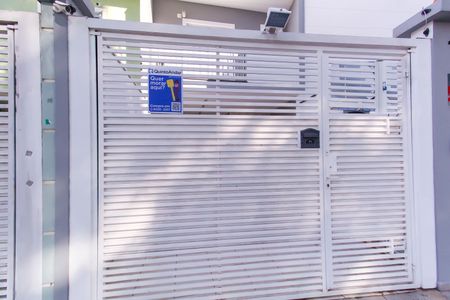 Casa à venda com 106m², 3 quartos e 2 vagasFachada