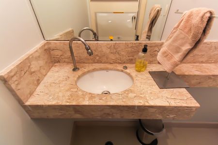 Casa à venda com 106m², 3 quartos e 2 vagasLavabo