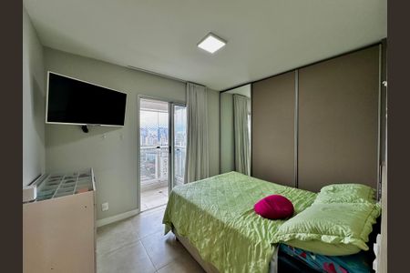 Apartamento para alugar com 72m², 2 quartos e 1 vagaSuíte