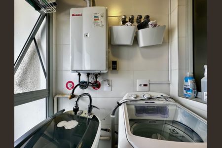 Apartamento para alugar com 72m², 2 quartos e 1 vagaÁrea de Serviço