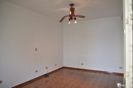 Casa à venda com 253m², 3 quartos e sem vagaedícula 