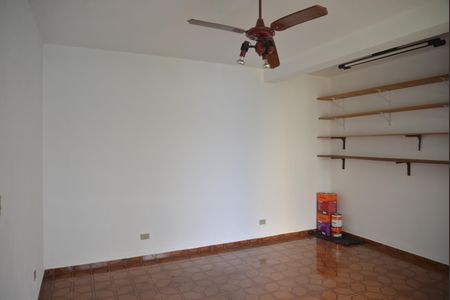 Casa à venda com 253m², 3 quartos e sem vagaedícula 