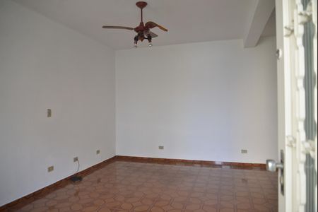 Casa à venda com 253m², 3 quartos e sem vagaedícula 