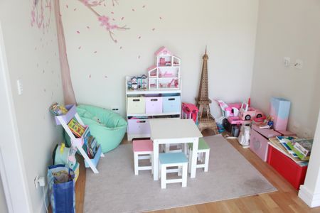 Casa à venda com 473m², 3 quartos e 8 vagasSaleta