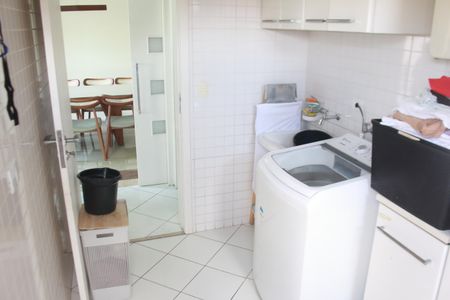 Casa à venda com 473m², 3 quartos e 8 vagasLavanderia