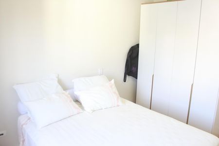 Casa à venda com 473m², 3 quartos e 8 vagasQuarto 2 - Suíte