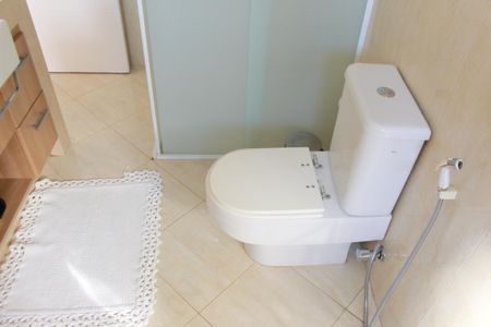 Casa à venda com 473m², 3 quartos e 8 vagasBanheiro da Suíte 1