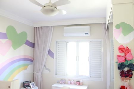 Casa à venda com 473m², 3 quartos e 8 vagasQuarto 3 - Suíte