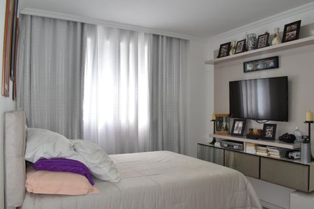 Casa para alugar com 300m², 4 quartos e 5 vagas Casa para alugar com 300m², 4 quartos e 5 vagasSuíte 2