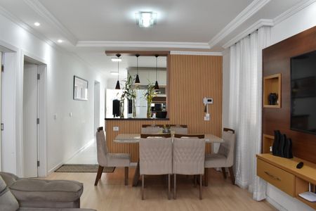 Casa para alugar com 300m², 4 quartos e 5 vagas Casa para alugar com 300m², 4 quartos e 5 vagasSala