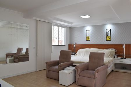 Casa para alugar com 300m², 4 quartos e 5 vagas Casa para alugar com 300m², 4 quartos e 5 vagasSuíte 1