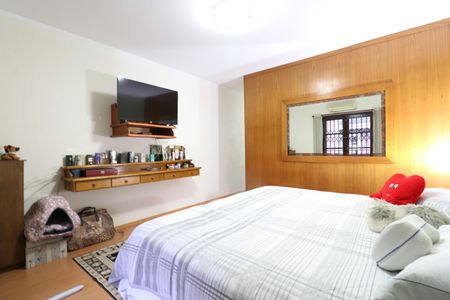 Casa à venda com 328m², 4 quartos e 6 vagasQuarto