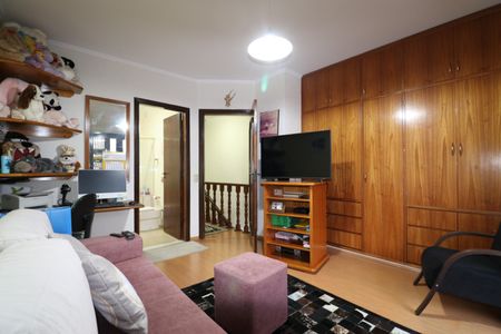 Casa à venda com 328m², 4 quartos e 6 vagasSuíte 1