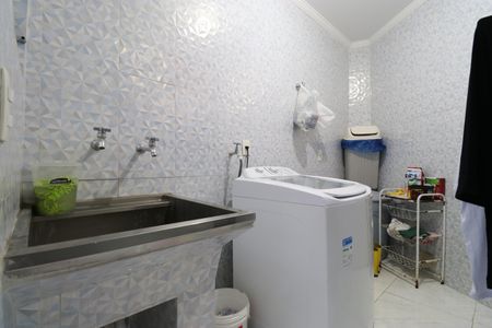 Casa à venda com 328m², 4 quartos e 6 vagasÁrea de Serviço