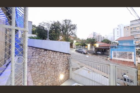 Casa à venda com 328m², 4 quartos e 6 vagas Casa à venda com 328m², 4 quartos e 6 vagasVista