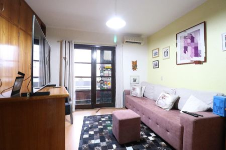 Casa à venda com 328m², 4 quartos e 6 vagas Casa à venda com 328m², 4 quartos e 6 vagasSuíte 1