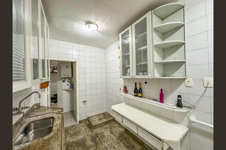 Apartamento à venda com 122m², 3 quartos e 1 vaga Apartamento à venda com 122m², 3 quartos e 1 vagaCozinha
