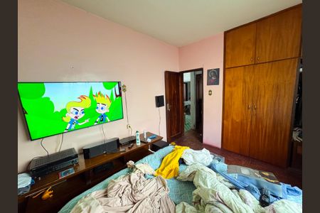 Casa à venda com 370m², 4 quartos e 9 vagasQuarto 4