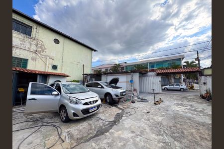 Casa à venda com 370m², 4 quartos e 9 vagasGaragem