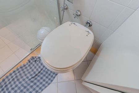 Apartamento à venda com 150m², 4 quartos e 1 vaga Apartamento à venda com 150m², 4 quartos e 1 vagaBanheiro da Suíte 1
