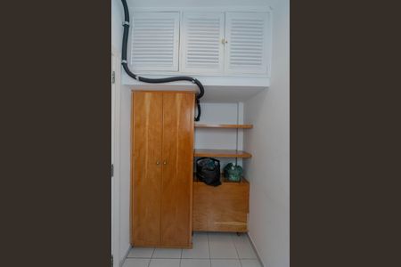 Apartamento à venda com 150m², 4 quartos e 1 vaga Apartamento à venda com 150m², 4 quartos e 1 vagaQuarto de Serviço