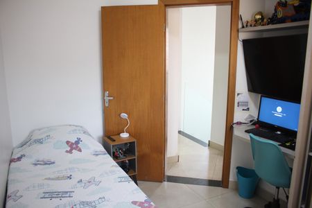 Casa à venda com 110m², 3 quartos e 2 vagasQuarto 2