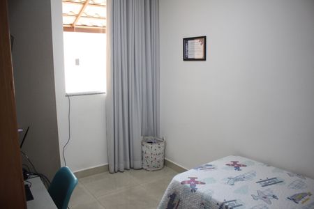 Casa à venda com 110m², 3 quartos e 2 vagasQuarto 2