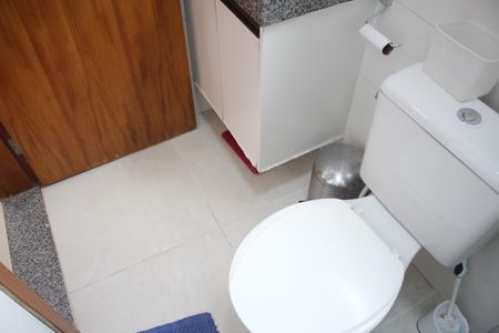 Casa à venda com 110m², 3 quartos e 2 vagasSuíte Banheiro