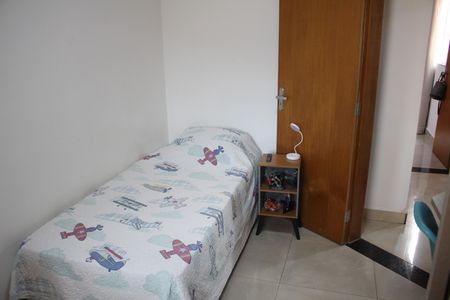 Casa à venda com 110m², 3 quartos e 2 vagasQuarto 2